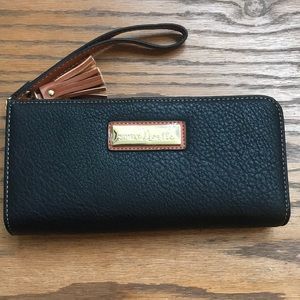Simply Noelle zip wallet/wristlet